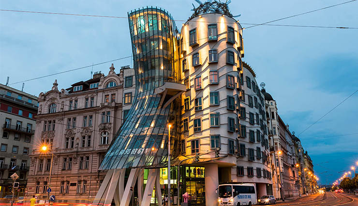 عجیب ترین سازه های معماری دنیا؛ ۲۱ ساختمان با ظاهری خاص اما جالب